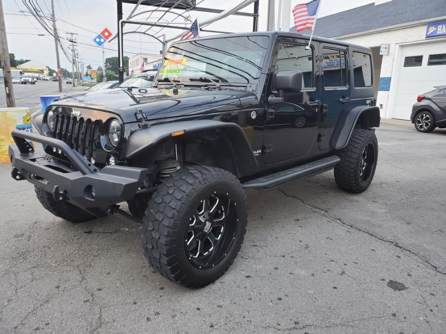 Used Jeep Wrangler Unlimited 4WD 4dr Rubicon 2012 | Capital Lease and Finance. Brockton, Massachusetts