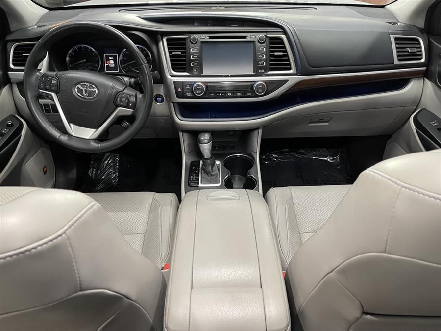 Used Toyota Highlander Limited 4dr SUV 2015 | Elite Imports LLC. West Chester, Ohio Used Toyota Highlander Limited 4dr SUV 2015 | Elite Imports LLC. West Chester, Ohio