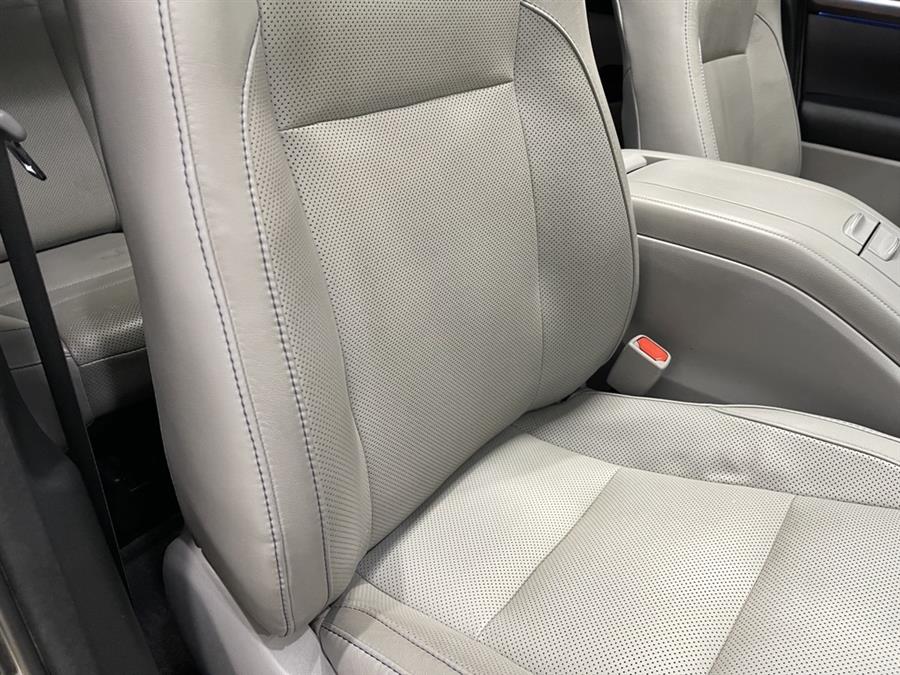 Used Toyota Highlander Limited 4dr SUV 2015 | Elite Imports LLC. West Chester, Ohio Used Toyota Highlander Limited 4dr SUV 2015 | Elite Imports LLC. West Chester, Ohio