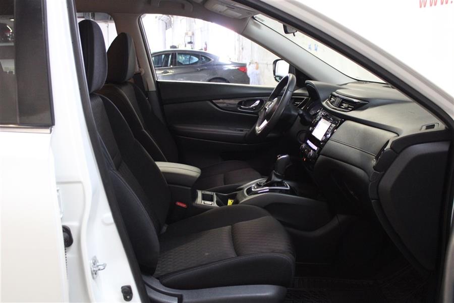 Used Nissan Rogue SV AWD 2017 | Fast Track Motors. Paterson, New Jersey Used Nissan Rogue SV AWD 2017 | Fast Track Motors. Paterson, New Jersey