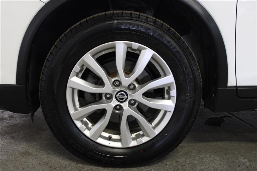 Used Nissan Rogue SV AWD 2017 | Fast Track Motors. Paterson, New Jersey Used Nissan Rogue SV AWD 2017 | Fast Track Motors. Paterson, New Jersey