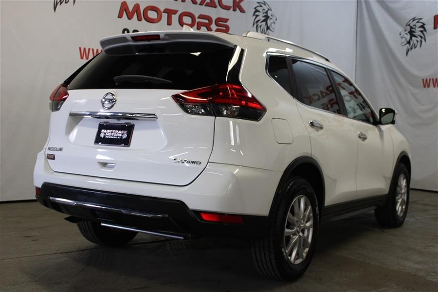 Used Nissan Rogue SV AWD 2017 | Fast Track Motors. Paterson, New Jersey Used Nissan Rogue SV AWD 2017 | Fast Track Motors. Paterson, New Jersey