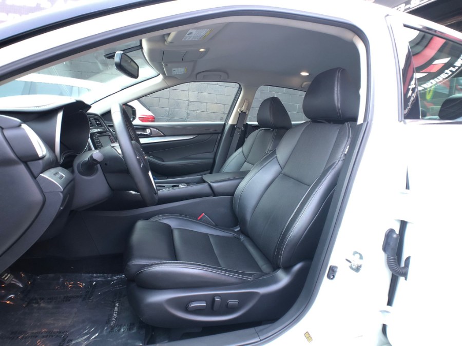 Used Nissan Maxima SL 3.5L 2017 | RT Auto Center LLC. Newark, New Jersey Used Nissan Maxima SL 3.5L 2017 | RT Auto Center LLC. Newark, New Jersey