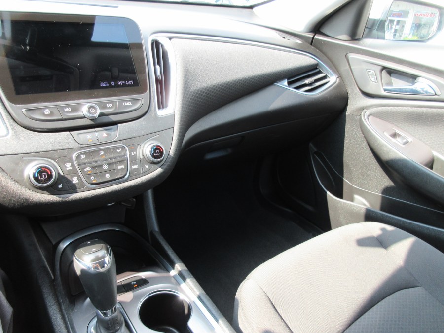 2020 Chevrolet Malibu 4dr Sdn LT, available for sale in Linden, New Jersey | Route 27 Auto Mall. Linden, New Jersey 2020 Chevrolet Malibu 4dr Sdn LT, available for sale in Linden, New Jersey | Route 27 Auto Mall. Linden, New Jersey