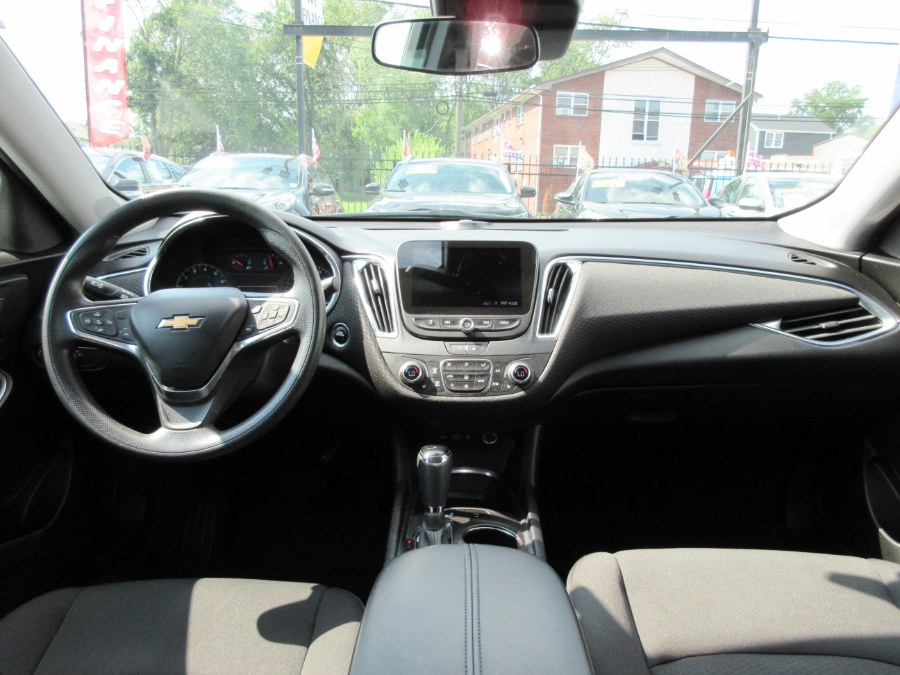 2020 Chevrolet Malibu 4dr Sdn LT, available for sale in Linden, New Jersey | Route 27 Auto Mall. Linden, New Jersey 2020 Chevrolet Malibu 4dr Sdn LT, available for sale in Linden, New Jersey | Route 27 Auto Mall. Linden, New Jersey