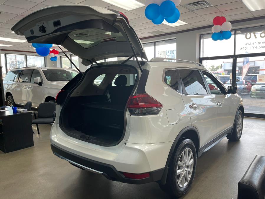 Used Nissan Rogue SV AWD SV 2019 | 5 Towns Drive. Inwood, New York Used Nissan Rogue SV AWD SV 2019 | 5 Towns Drive. Inwood, New York