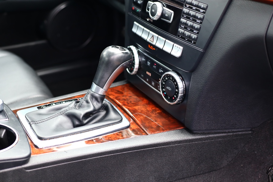 2013 Mercedes-Benz C-Class 4dr Sdn C 300 Luxury 4MATIC, available for sale in Jamaica, New York | Hillside Auto Mall Inc.. Jamaica, New York 2013 Mercedes-Benz C-Class 4dr Sdn C 300 Luxury 4MATIC, available for sale in Jamaica, New York | Hillside Auto Mall Inc.. Jamaica, New York