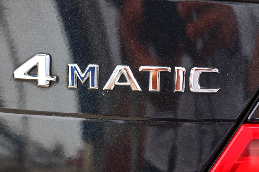 2013 Mercedes-Benz C-Class 4dr Sdn C 300 Luxury 4MATIC, available for sale in Jamaica, New York | Hillside Auto Mall Inc.. Jamaica, New York 2013 Mercedes-Benz C-Class 4dr Sdn C 300 Luxury 4MATIC, available for sale in Jamaica, New York | Hillside Auto Mall Inc.. Jamaica, New York