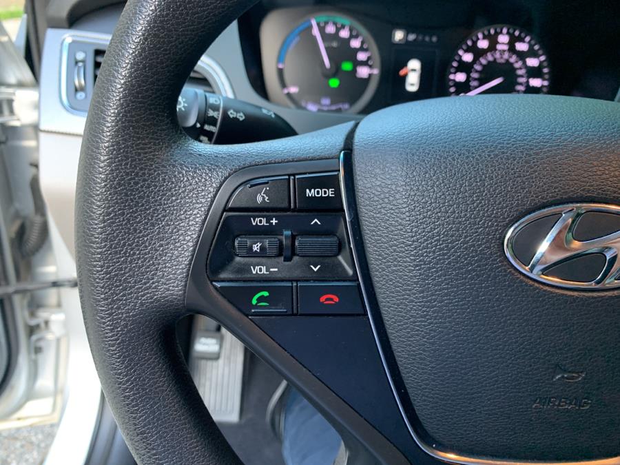 Used Hyundai Sonata Hybrid 4dr Sdn SE 2016 | TJ Motors. New London, Connecticut Used Hyundai Sonata Hybrid 4dr Sdn SE 2016 | TJ Motors. New London, Connecticut