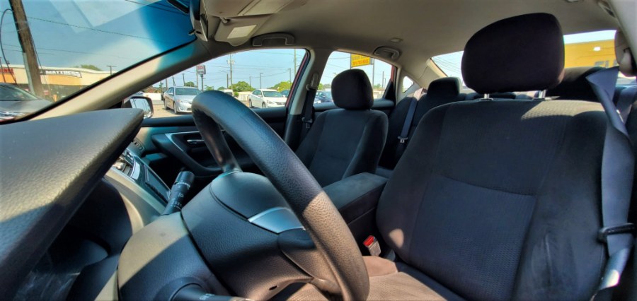 2015 Nissan Altima 4dr Sdn I4 2.5 S, available for sale in Temple Hills, Maryland | Temple Hills Used Car. Temple Hills, Maryland 2015 Nissan Altima 4dr Sdn I4 2.5 S, available for sale in Temple Hills, Maryland | Temple Hills Used Car. Temple Hills, Maryland