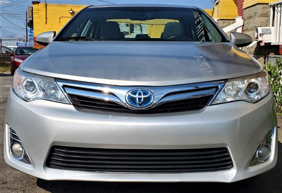 2012 Toyota Camry Hybrid 4dr Sdn XLE, available for sale in Temple Hills, Maryland | Temple Hills Used Car. Temple Hills, Maryland 2012 Toyota Camry Hybrid 4dr Sdn XLE, available for sale in Temple Hills, Maryland | Temple Hills Used Car. Temple Hills, Maryland