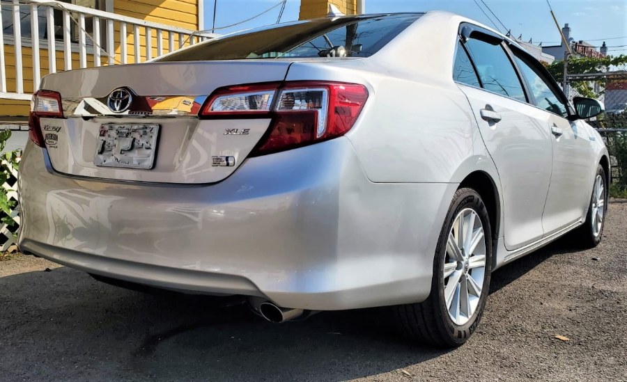 2012 Toyota Camry Hybrid 4dr Sdn XLE, available for sale in Temple Hills, Maryland | Temple Hills Used Car. Temple Hills, Maryland 2012 Toyota Camry Hybrid 4dr Sdn XLE, available for sale in Temple Hills, Maryland | Temple Hills Used Car. Temple Hills, Maryland