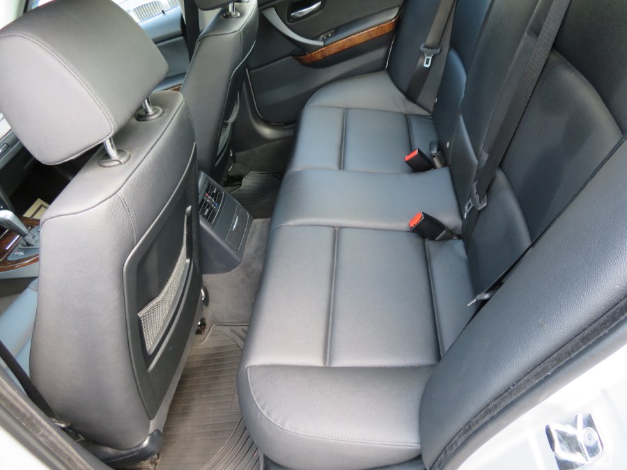 Used BMW 3 Series 4dr Sdn 328i xDrive AWD SULEV 2009 | Auto Match LLC. Waterbury, Connecticut Used BMW 3 Series 4dr Sdn 328i xDrive AWD SULEV 2009 | Auto Match LLC. Waterbury, Connecticut