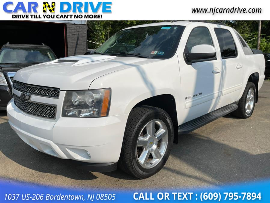 2011 Chevrolet Avalanche LS 4WD, available for sale in Burlington, New Jersey | Car N Drive. Burlington, New Jersey