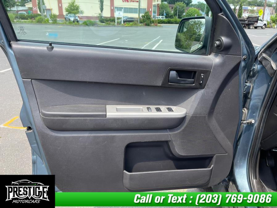 Used Ford Escape 4WD 4dr XLT 2012 | J&J Auto Sales & Repairs llc DBA Prestige Motorcar. Oakville, Connecticut Used Ford Escape 4WD 4dr XLT 2012 | J&J Auto Sales & Repairs llc DBA Prestige Motorcar. Oakville, Connecticut