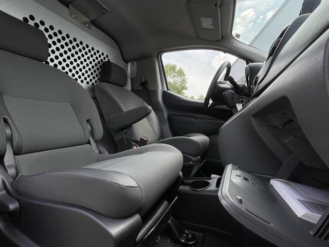 Used Nissan Nv200 S 2017 | Blasius Federal Road. Brookfield, Connecticut Used Nissan Nv200 S 2017 | Blasius Federal Road. Brookfield, Connecticut