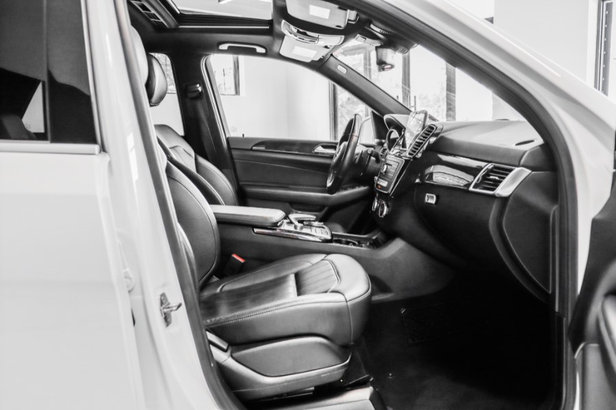 Used Mercedes-Benz GLE GLE 350 4MATIC SUV 2018 | 26 Motors Corp. Bronx, New York Used Mercedes-Benz GLE GLE 350 4MATIC SUV 2018 | 26 Motors Corp. Bronx, New York