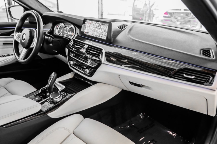 Used Mercedes-Benz C-Class ///AMG Package C 300 4MATIC Sedan 2018 | 26 Motors Corp. Bronx, New York Used Mercedes-Benz C-Class ///AMG Package C 300 4MATIC Sedan 2018 | 26 Motors Corp. Bronx, New York