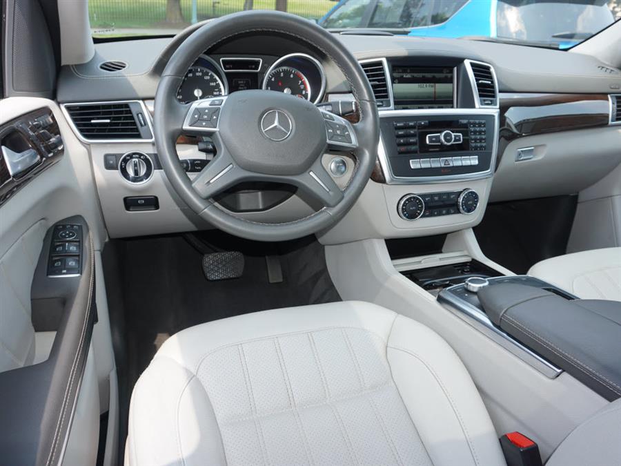 2014 Mercedes-benz Gl-class GL 450 4MATIC, available for sale in Andover, Massachusetts | Autouse. Andover, Massachusetts 2014 Mercedes-benz Gl-class GL 450 4MATIC, available for sale in Andover, Massachusetts | Autouse. Andover, Massachusetts