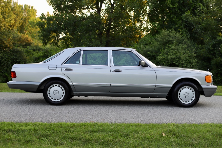 1986 Mercedes-Benz 560 Series 4dr Sedan 560SEL, available for sale in North Salem, New York | Meccanic Shop North Inc. North Salem, New York 1986 Mercedes-Benz 560 Series 4dr Sedan 560SEL, available for sale in North Salem, New York | Meccanic Shop North Inc. North Salem, New York