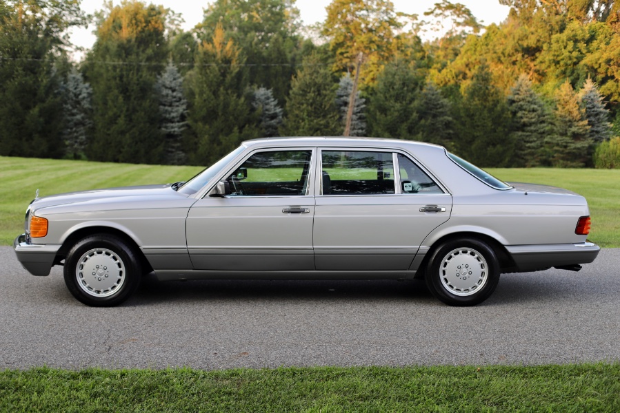 1986 Mercedes-Benz 560 Series 4dr Sedan 560SEL, available for sale in North Salem, New York | Meccanic Shop North Inc. North Salem, New York 1986 Mercedes-Benz 560 Series 4dr Sedan 560SEL, available for sale in North Salem, New York | Meccanic Shop North Inc. North Salem, New York