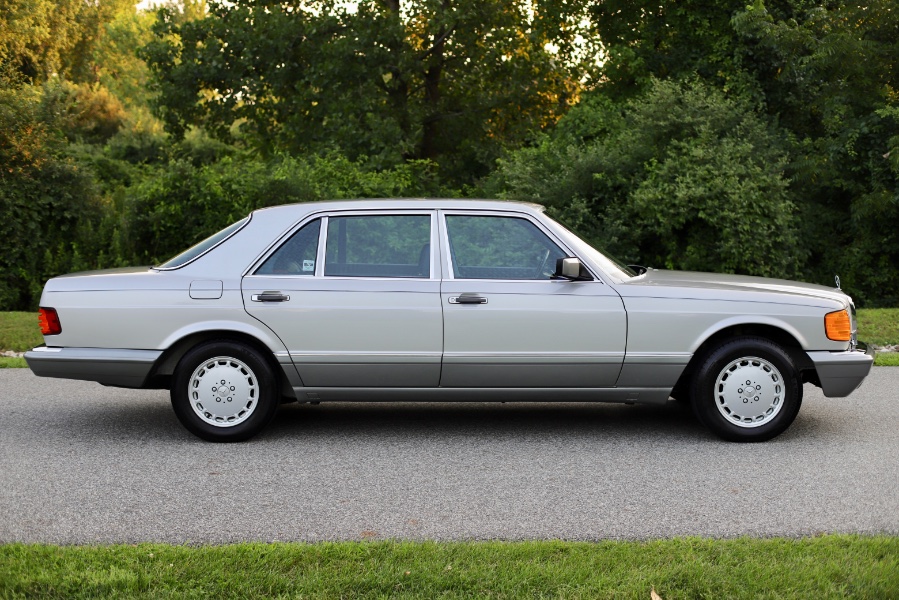 1986 Mercedes-Benz 560 Series 4dr Sedan 560SEL, available for sale in North Salem, New York | Meccanic Shop North Inc. North Salem, New York 1986 Mercedes-Benz 560 Series 4dr Sedan 560SEL, available for sale in North Salem, New York | Meccanic Shop North Inc. North Salem, New York