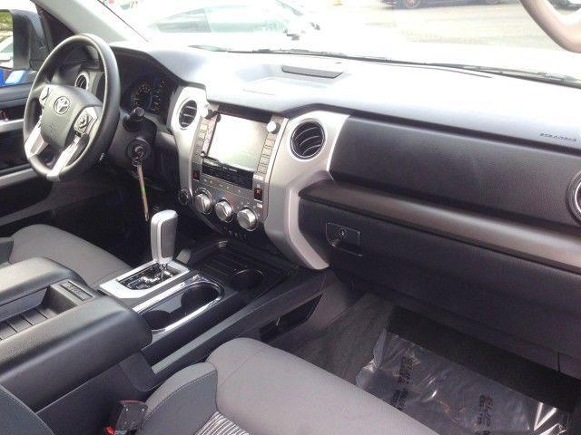 Used Toyota Tundra 4wd SR5 w/ rearCam 2020 | Car Revolution. Maple Shade, New Jersey Used Toyota Tundra 4wd SR5 w/ rearCam 2020 | Car Revolution. Maple Shade, New Jersey