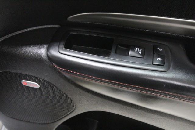 Used Dodge Durango R/T HEMI AWD w/ Navi & rearCam 2017 | Car Revolution. Maple Shade, New Jersey Used Dodge Durango R/T HEMI AWD w/ Navi & rearCam 2017 | Car Revolution. Maple Shade, New Jersey