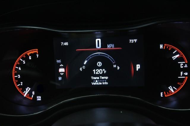 Used Dodge Durango R/T HEMI AWD w/ Navi & rearCam 2017 | Car Revolution. Maple Shade, New Jersey Used Dodge Durango R/T HEMI AWD w/ Navi & rearCam 2017 | Car Revolution. Maple Shade, New Jersey