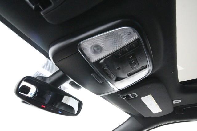 Used Dodge Durango R/T HEMI AWD w/ Navi & rearCam 2017 | Car Revolution. Maple Shade, New Jersey Used Dodge Durango R/T HEMI AWD w/ Navi & rearCam 2017 | Car Revolution. Maple Shade, New Jersey