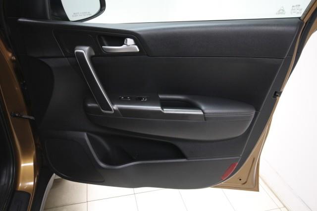 Used Kia Sportage LX w/ rearCam 2018 | Car Revolution. Maple Shade, New Jersey Used Kia Sportage LX w/ rearCam 2018 | Car Revolution. Maple Shade, New Jersey
