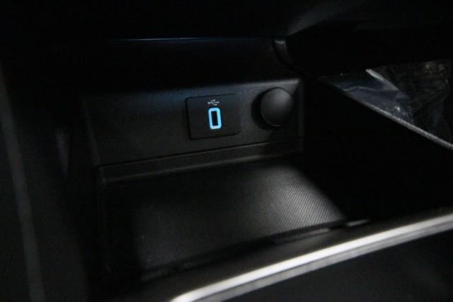 Used Ford Fusion Hybrid Titanium w/ Navi & rearCam 2018 | Car Revolution. Maple Shade, New Jersey Used Ford Fusion Hybrid Titanium w/ Navi & rearCam 2018 | Car Revolution. Maple Shade, New Jersey