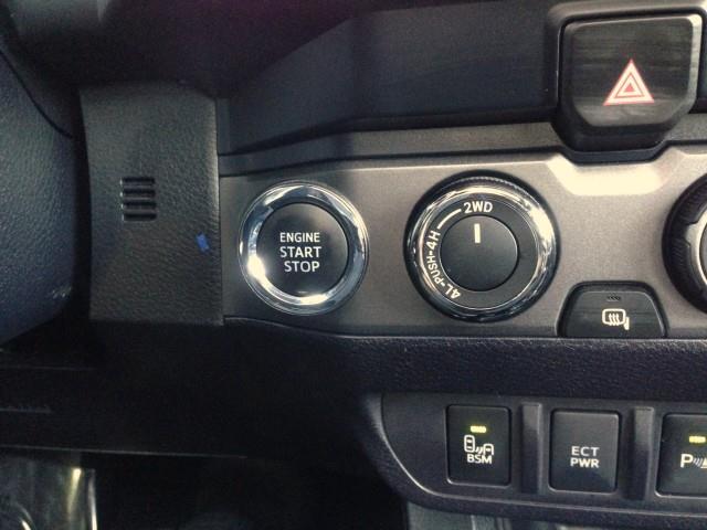 Used Toyota Tacoma 4wd TRD Pro w/ Navi & rearCam 2019 | Car Revolution. Maple Shade, New Jersey Used Toyota Tacoma 4wd TRD Pro w/ Navi & rearCam 2019 | Car Revolution. Maple Shade, New Jersey