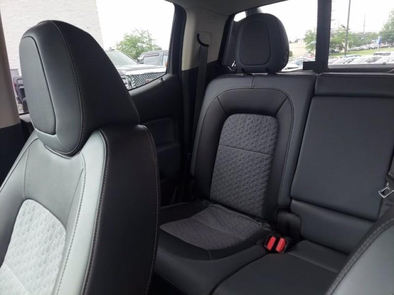 Used Chevrolet Colorado 4WD Z71/Apple CarPlay / Rear Camera 2016 | Car Revolution. Maple Shade, New Jersey Used Chevrolet Colorado 4WD Z71/Apple CarPlay / Rear Camera 2016 | Car Revolution. Maple Shade, New Jersey