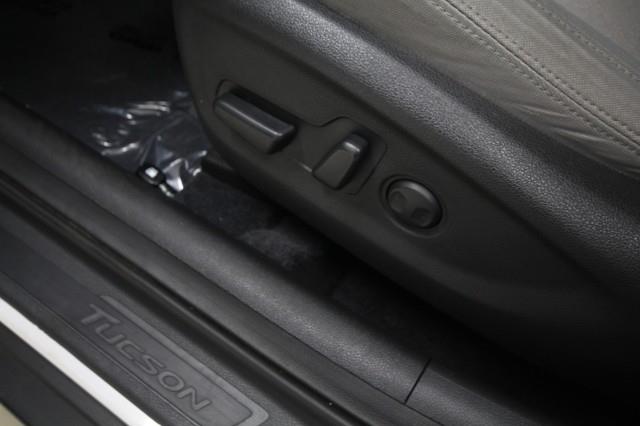 2017 Hyundai Tucson SE AWD w/ rearCam, available for sale in Maple Shade, New Jersey | Car Revolution. Maple Shade, New Jersey 2017 Hyundai Tucson SE AWD w/ rearCam, available for sale in Maple Shade, New Jersey | Car Revolution. Maple Shade, New Jersey
