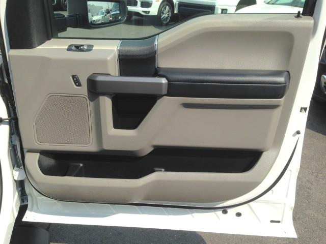 Used Ford F-350 Srw Super Duty XLT Commercial w/ rearCam 2019 | Car Revolution. Maple Shade, New Jersey Used Ford F-350 Srw Super Duty XLT Commercial w/ rearCam 2019 | Car Revolution. Maple Shade, New Jersey