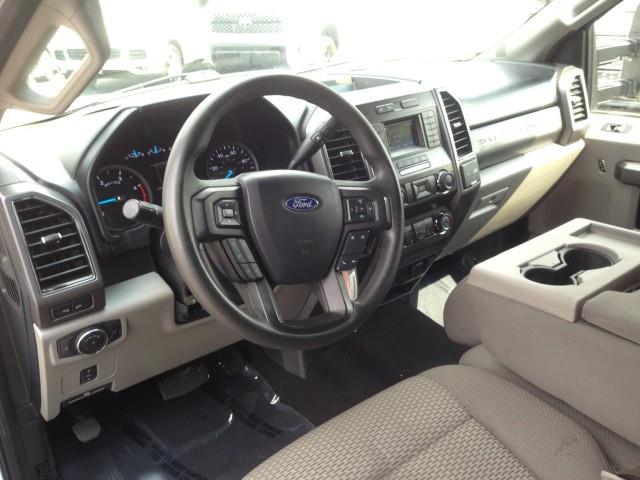Used Ford F-350 Srw Super Duty XLT Commercial w/ rearCam 2019 | Car Revolution. Maple Shade, New Jersey Used Ford F-350 Srw Super Duty XLT Commercial w/ rearCam 2019 | Car Revolution. Maple Shade, New Jersey