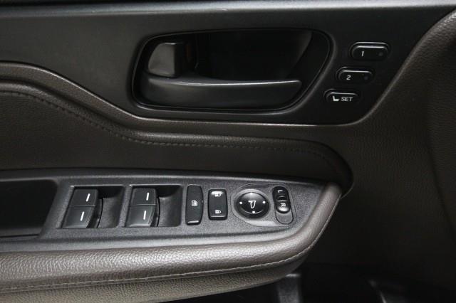 Used Honda Odyssey EX-L w/ rearCam 2018 | Car Revolution. Maple Shade, New Jersey Used Honda Odyssey EX-L w/ rearCam 2018 | Car Revolution. Maple Shade, New Jersey