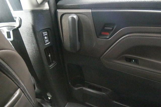 Used Honda Odyssey EX-L w/ rearCam 2018 | Car Revolution. Maple Shade, New Jersey Used Honda Odyssey EX-L w/ rearCam 2018 | Car Revolution. Maple Shade, New Jersey