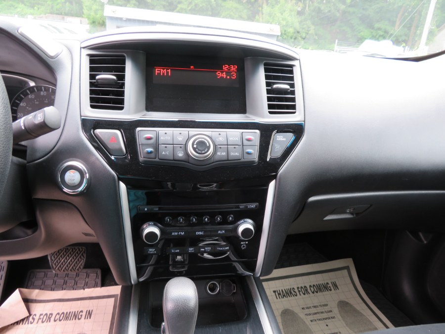 Used Nissan Pathfinder 4WD 4dr S 2014 | Auto Match LLC. Waterbury, Connecticut Used Nissan Pathfinder 4WD 4dr S 2014 | Auto Match LLC. Waterbury, Connecticut
