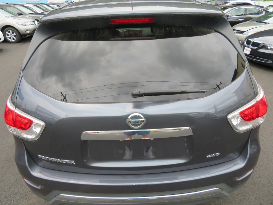 Used Nissan Pathfinder 4WD 4dr S 2014 | Auto Match LLC. Waterbury, Connecticut Used Nissan Pathfinder 4WD 4dr S 2014 | Auto Match LLC. Waterbury, Connecticut