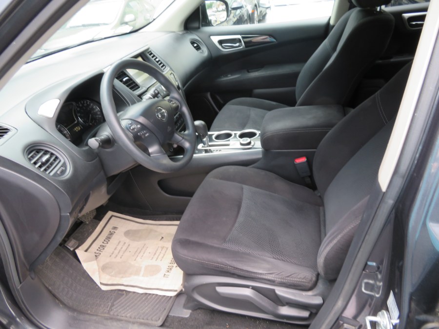Used Nissan Pathfinder 4WD 4dr S 2014 | Auto Match LLC. Waterbury, Connecticut Used Nissan Pathfinder 4WD 4dr S 2014 | Auto Match LLC. Waterbury, Connecticut