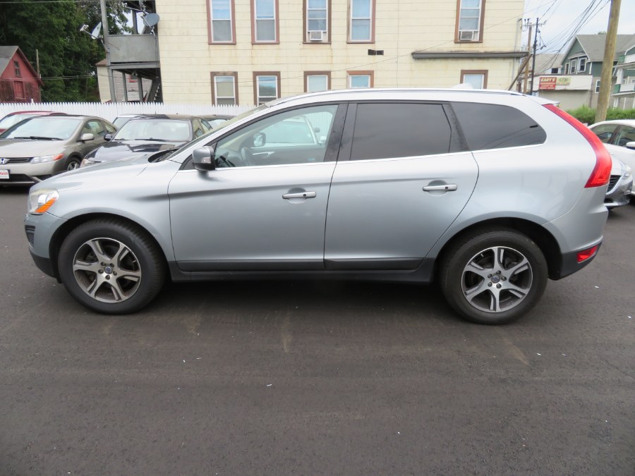 Used Volvo XC60 AWD 4dr T6 R-Design Premier Plus 2013 | Auto Match LLC. Waterbury, Connecticut Used Volvo XC60 AWD 4dr T6 R-Design Premier Plus 2013 | Auto Match LLC. Waterbury, Connecticut