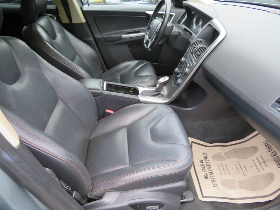 Used Volvo XC60 AWD 4dr T6 R-Design Premier Plus 2013 | Auto Match LLC. Waterbury, Connecticut Used Volvo XC60 AWD 4dr T6 R-Design Premier Plus 2013 | Auto Match LLC. Waterbury, Connecticut