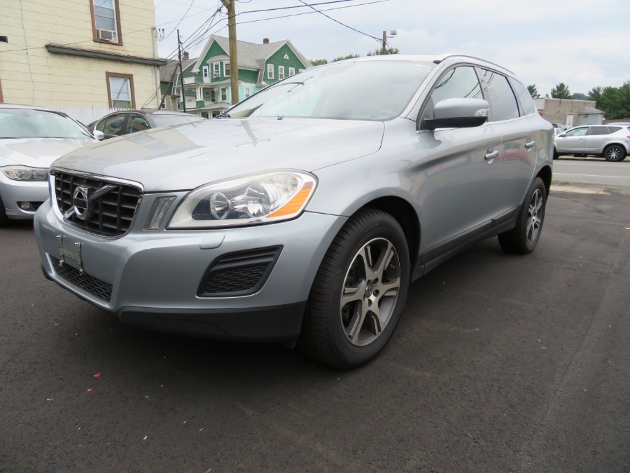 Used Volvo XC60 AWD 4dr T6 R-Design Premier Plus 2013 | Auto Match LLC. Waterbury, Connecticut Used Volvo XC60 AWD 4dr T6 R-Design Premier Plus 2013 | Auto Match LLC. Waterbury, Connecticut