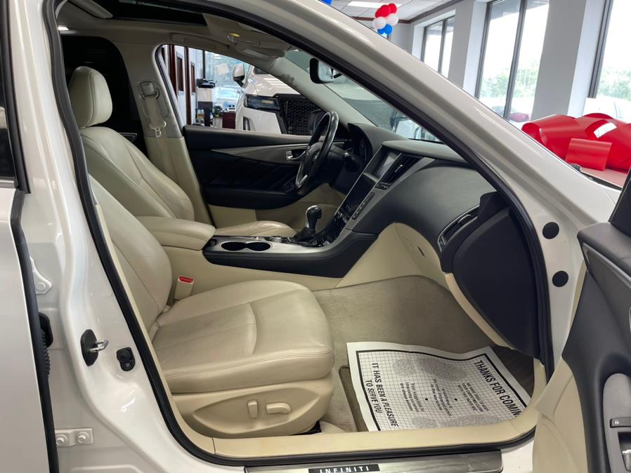 Used Infiniti Q50 4dr Sdn RWD 2015 | 5 Towns Drive. Inwood, New York Used Infiniti Q50 4dr Sdn RWD 2015 | 5 Towns Drive. Inwood, New York