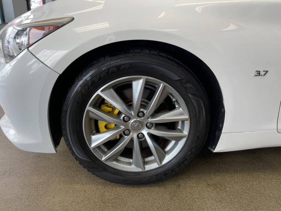 Used Infiniti Q50 4dr Sdn RWD 2015 | 5 Towns Drive. Inwood, New York Used Infiniti Q50 4dr Sdn RWD 2015 | 5 Towns Drive. Inwood, New York