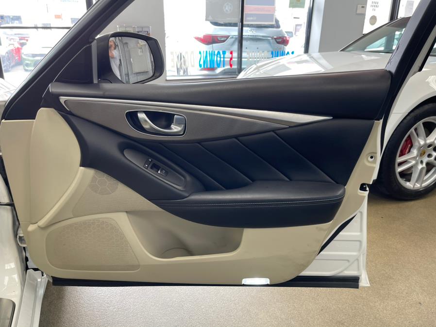 Used Infiniti Q50 4dr Sdn RWD 2015 | 5 Towns Drive. Inwood, New York Used Infiniti Q50 4dr Sdn RWD 2015 | 5 Towns Drive. Inwood, New York