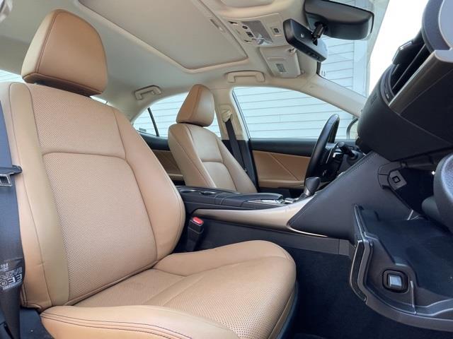 Used Lexus Is 300 2018 | Blasius Federal Road. Brookfield, Connecticut Used Lexus Is 300 2018 | Blasius Federal Road. Brookfield, Connecticut