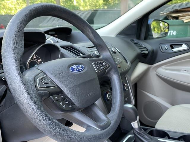 Used Ford Escape SE 2017 | Blasius Federal Road. Brookfield, Connecticut Used Ford Escape SE 2017 | Blasius Federal Road. Brookfield, Connecticut